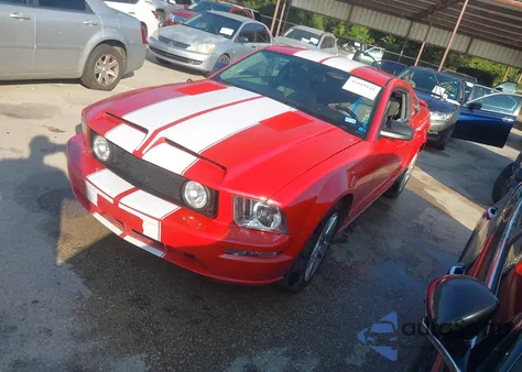 2006 Ford Mustang Gt z USA, uszkodzony, nr VIN 1ZVFT82H965190618